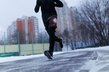 他打破了英 他打破了英