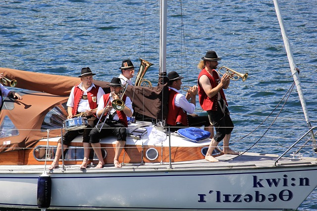 成都蓉城球员周定洋：虽场地不太好但球员表现很好.
